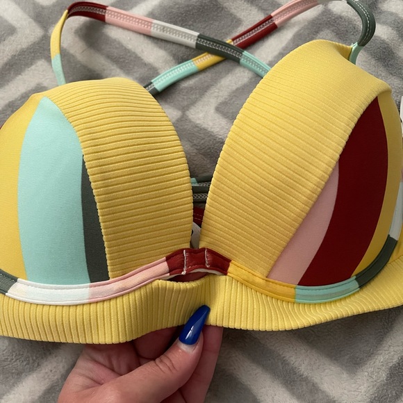 NWT Time & Tru Multi Colored Bikini Top - Picture 2 of 5